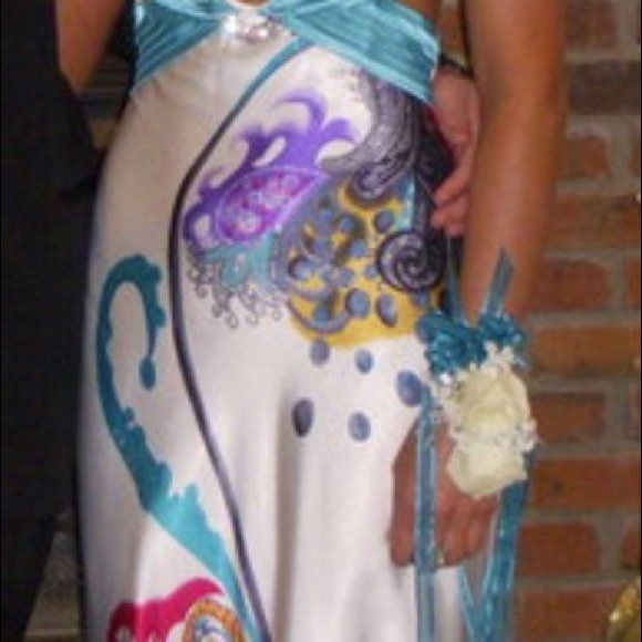 Prom dress - Picture 5 of 6